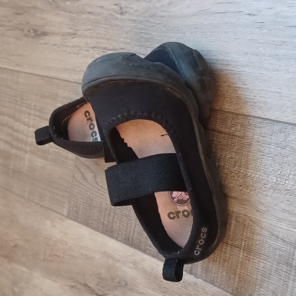 CROCS ballerina style toddler shoes size C6 - Picture 2 of 5